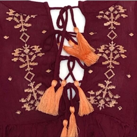 Haute Rouge Flutter Sleeve Lace Up Cropped Peasant Blouse NWT Size Medium - Picture 5 of 11